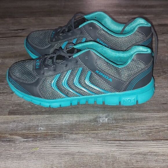 Womans mesh turquoise gray light weight sneakers Sz 8.5 - Picture 3 of 7